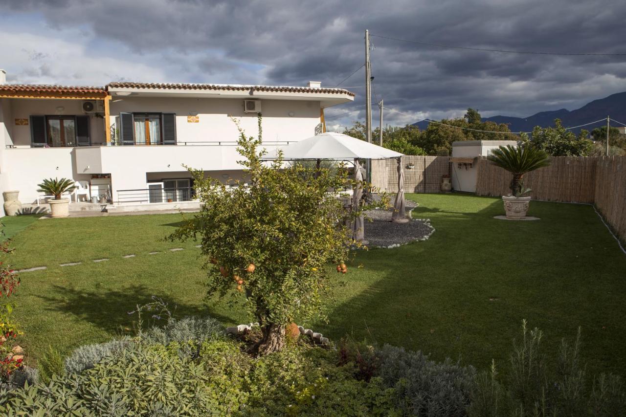 Pompei Gryllus Bed & Breakfast ภายนอก รูปภาพ