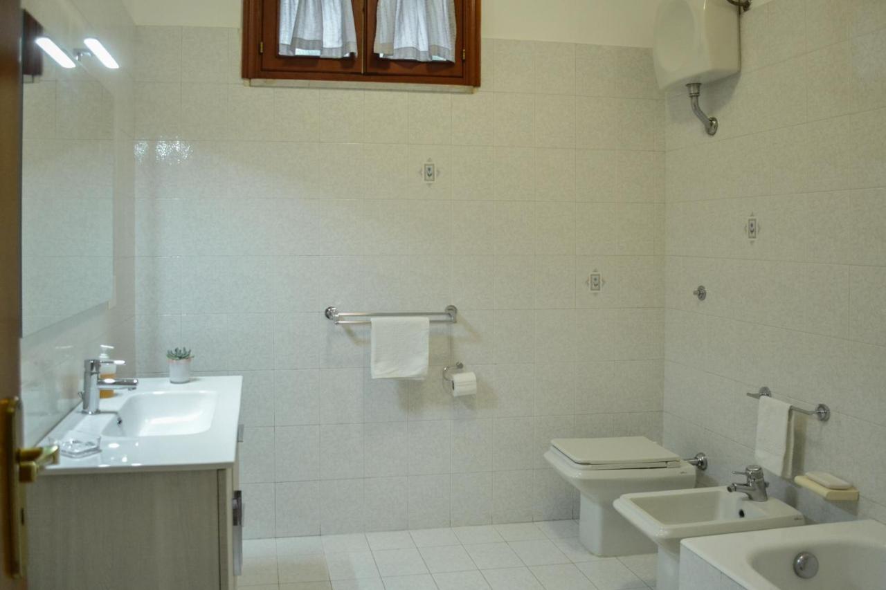 Pompei Gryllus Bed & Breakfast ภายนอก รูปภาพ